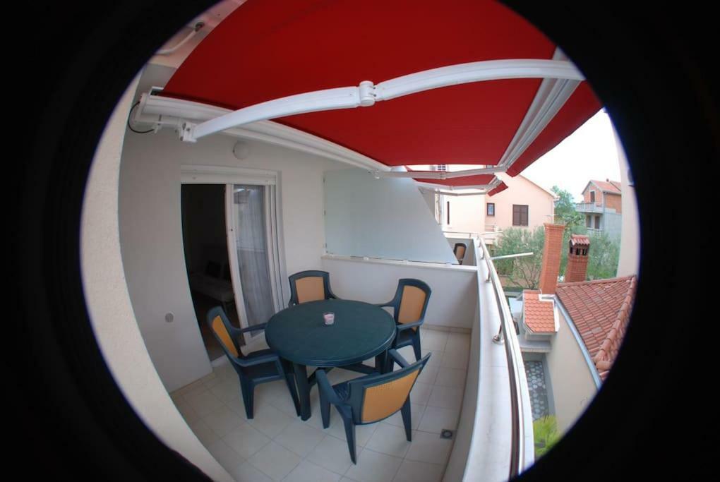 Apartments Babic Sukošan Exterior foto